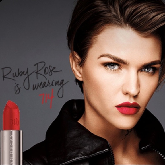 Urban Decay Other - Urban Decay vice lipstick Mega Matte 714